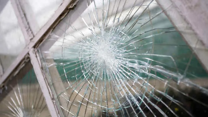 article - thumbnail signs_of_an_abusive_pastor_2